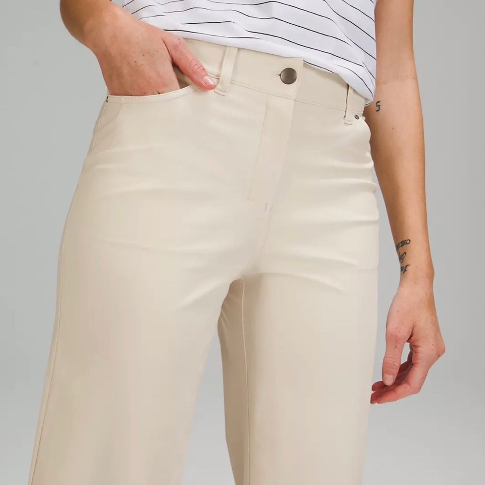 NWT‼️ Lululemon City sleek 5 pocket pant 7/8 size 6